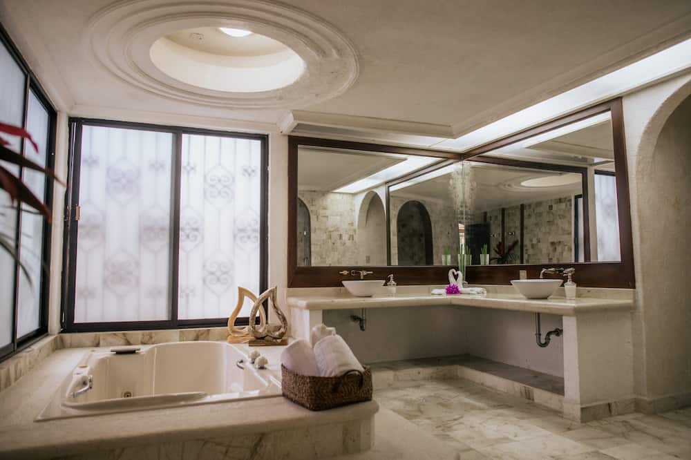Photo of Bathroom in Las Brisas