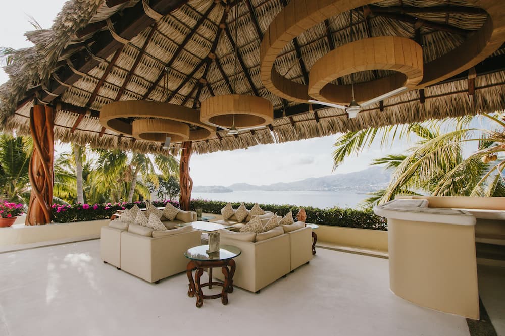 Photo of Patio Balcony in Las Brisas