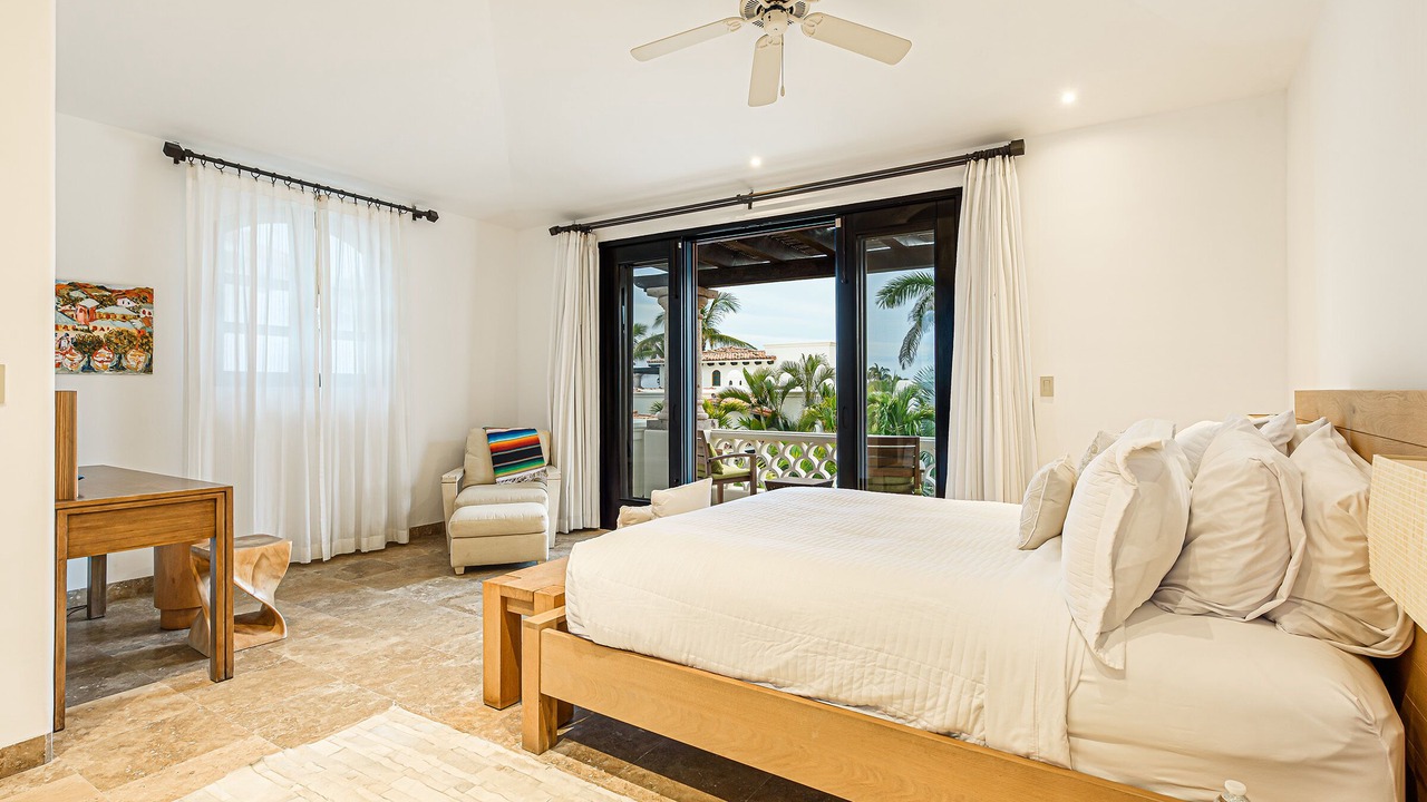 Photo of Bedroom in Buzzards