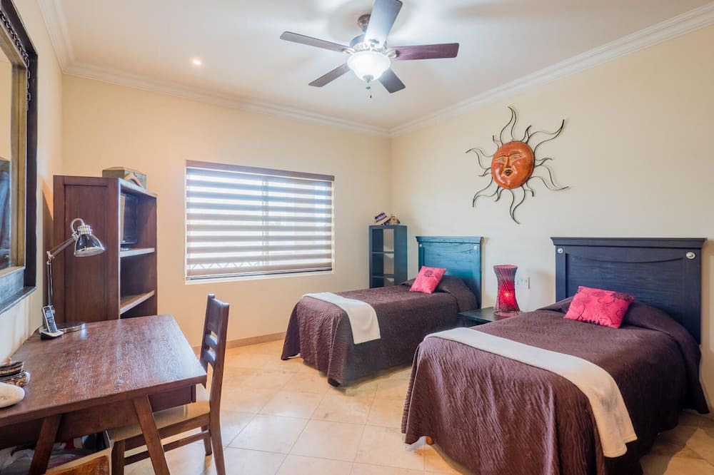 Photo of Bedroom in El Medano Ejidal