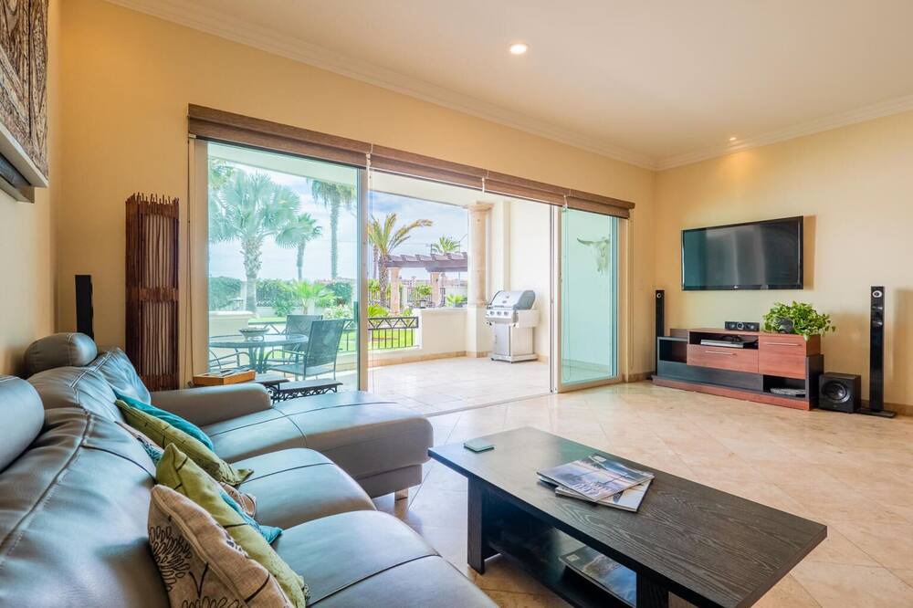 Photo of Livingroom in El Medano Ejidal