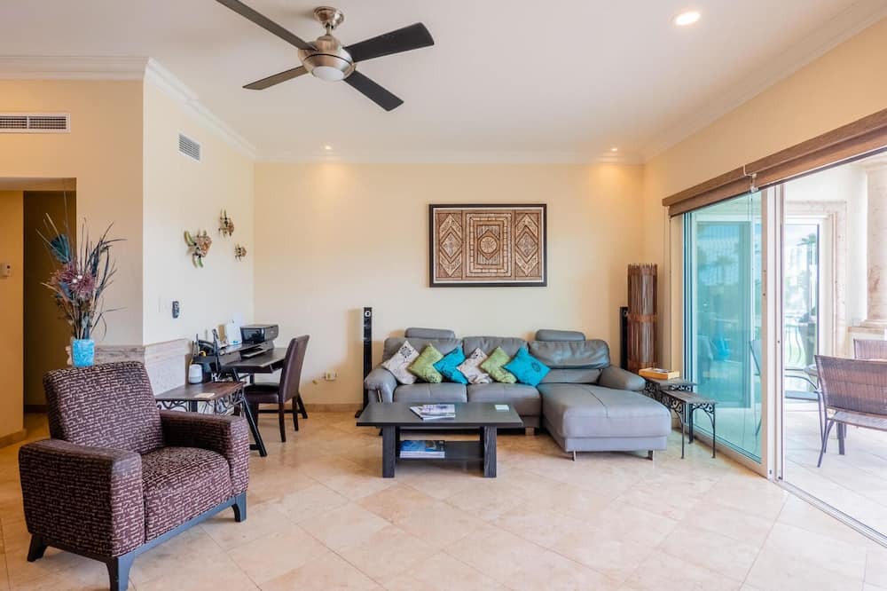 Photo of Livingroom in El Medano Ejidal