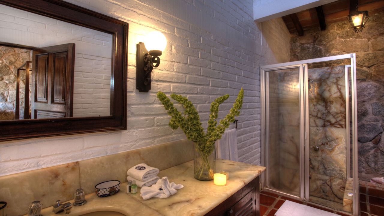 Photo of Bathroom in South Shore Hotel Area