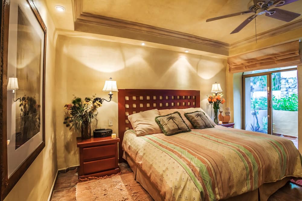 Photo of Bedroom in South Shore Hotel Area