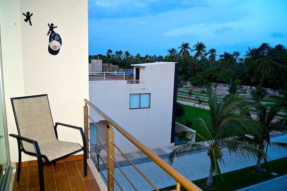Photo of Patio Balcony in La Poza