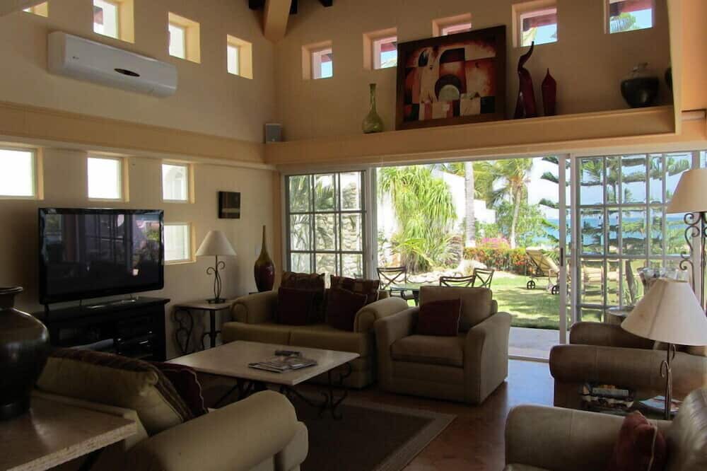 Photo of Livingroom in La Puntilla