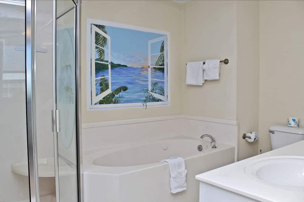 Photo of Bathroom in Fort Morgan