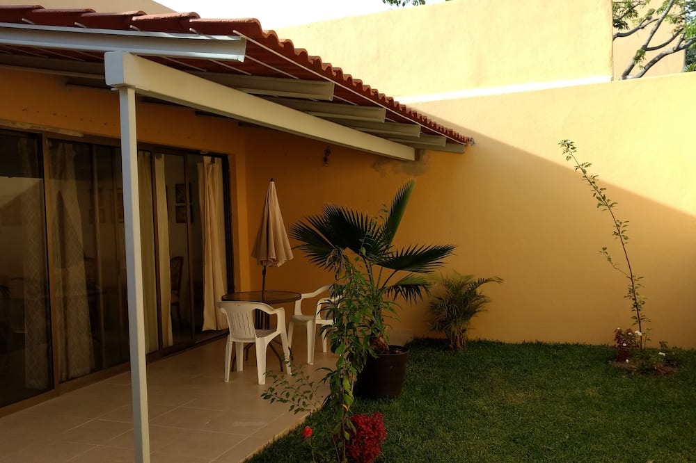Photo of Patio Balcony in San Antonio Tlayacapan