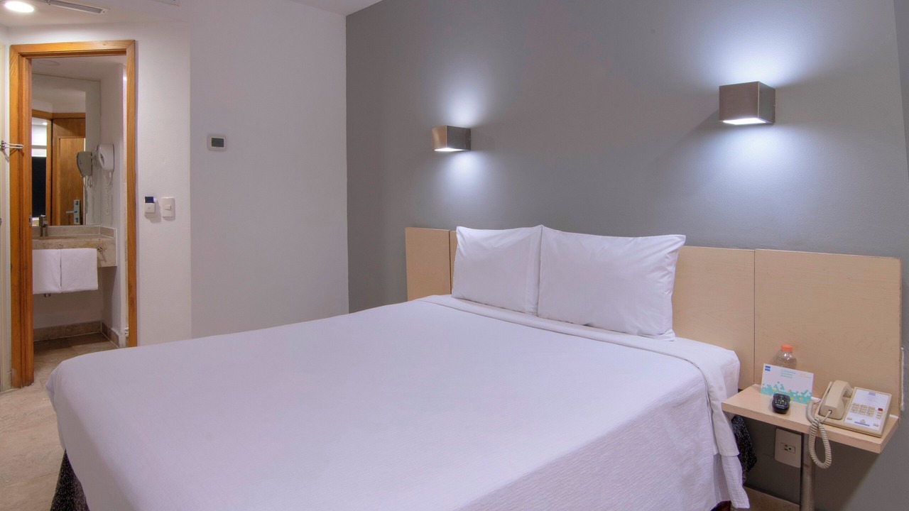 Photo of Bedroom in Coatzacoalcos
