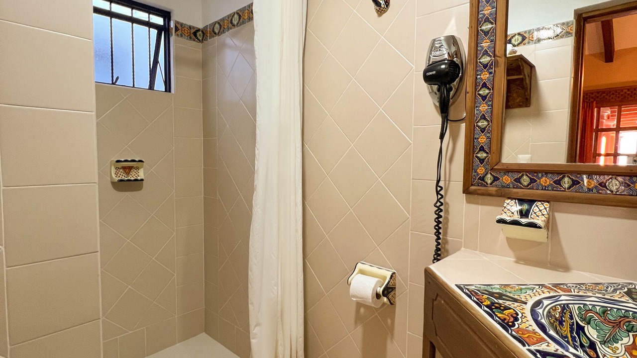 Photo of Bathroom in De La Merced