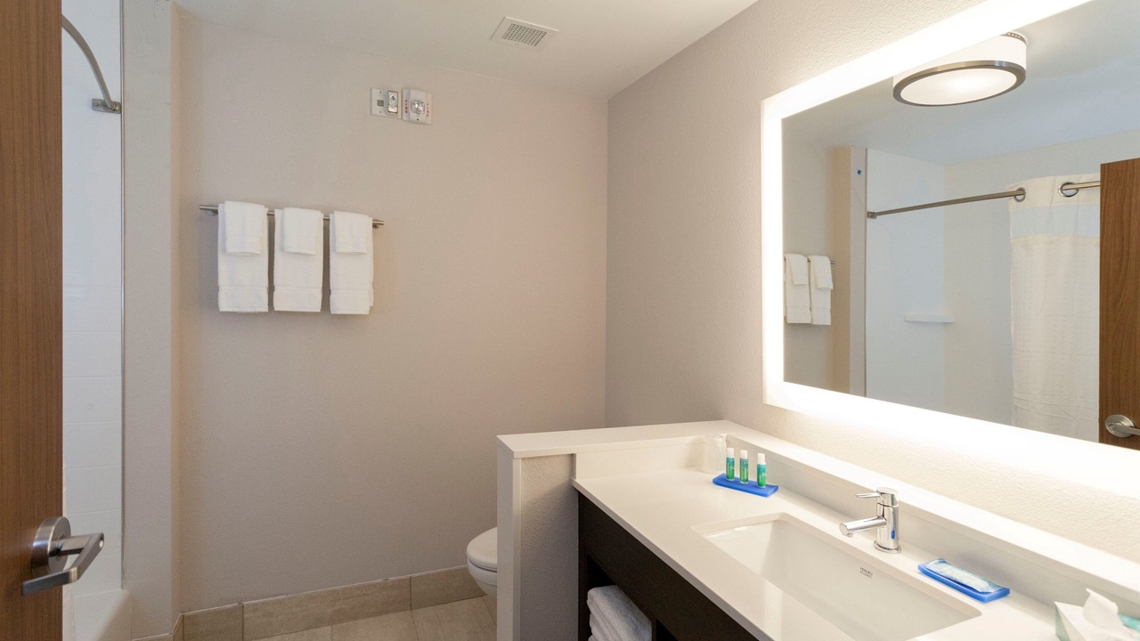 Photo of Bedroom in Texas City
