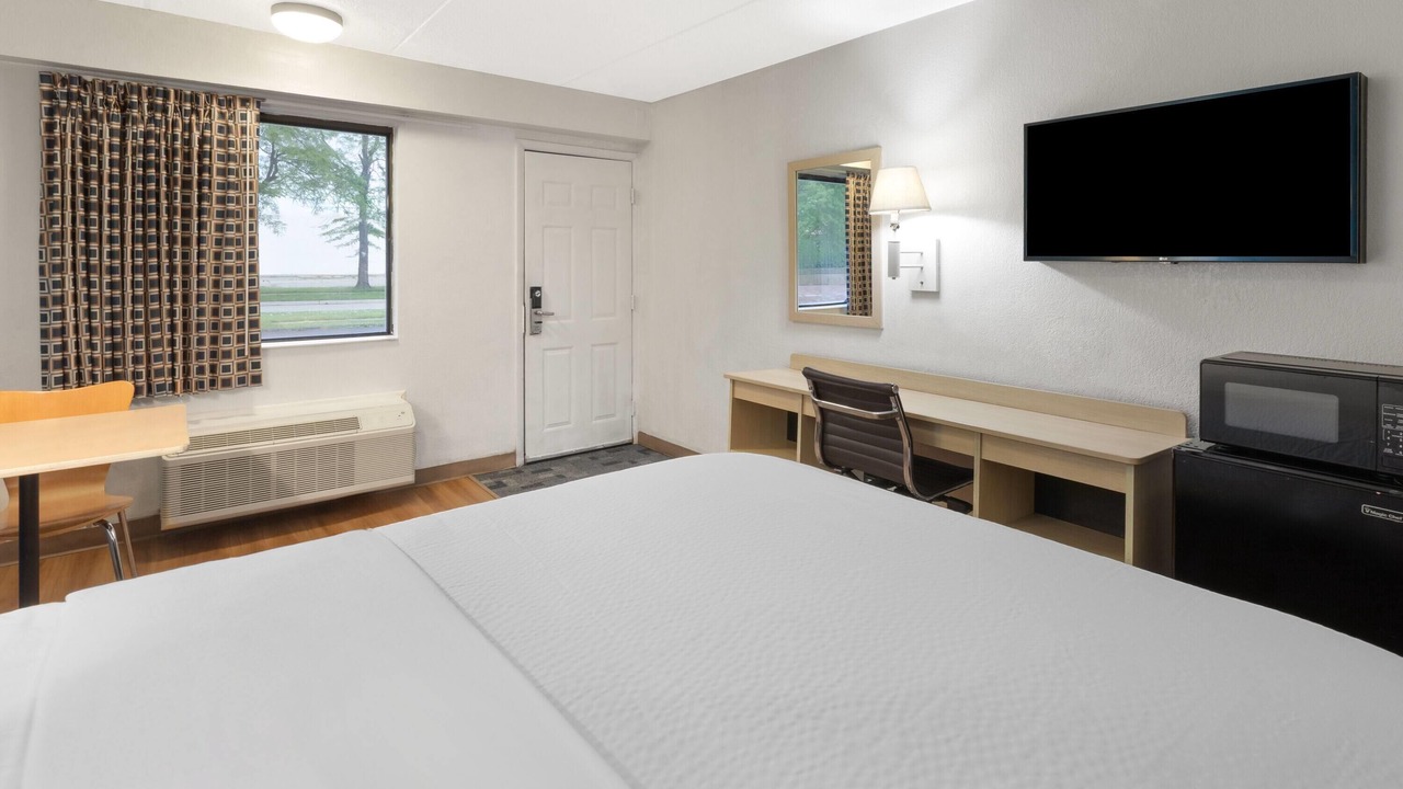 Photo of Bedroom in Madison Heights