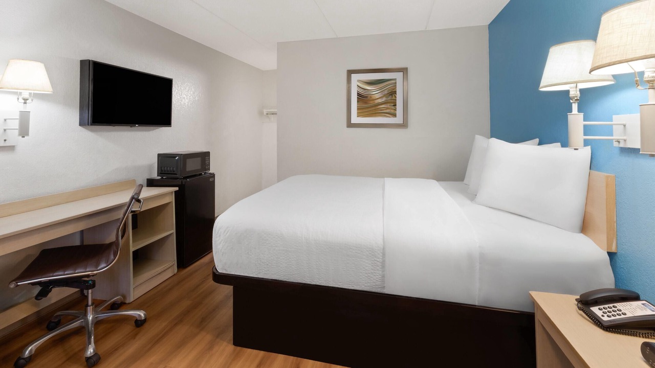 Photo of Bedroom in Madison Heights