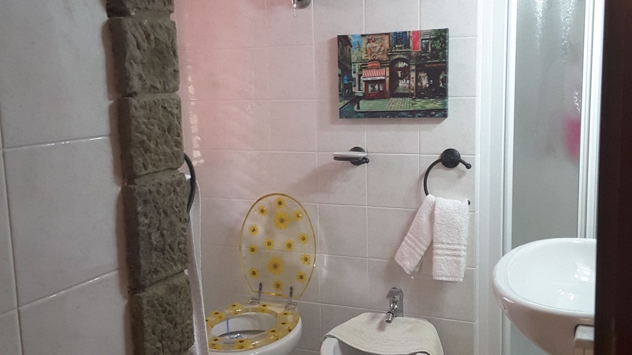 Photo of Bathroom in Cortona Old Town