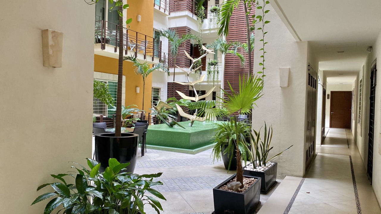 Photo of Outdoor in Romantic Zone