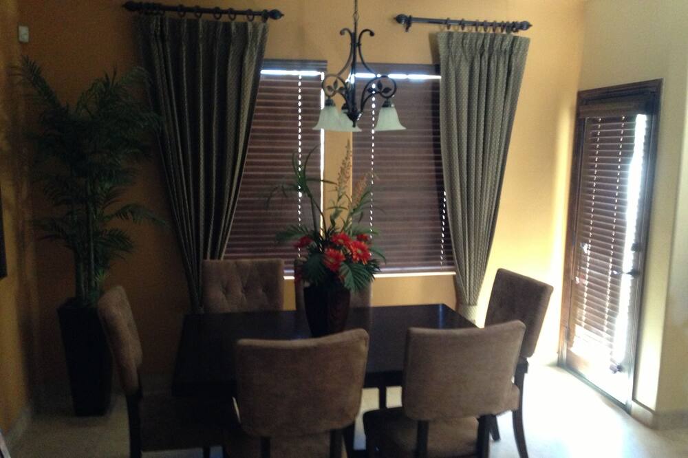 Photo of Livingroom in El Dorado Ranch