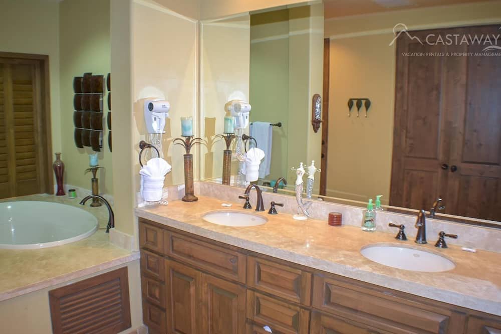 Photo of Bathroom in Brisas del Golfo
