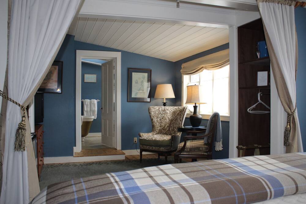 Photo of Bedroom in Blue Hill