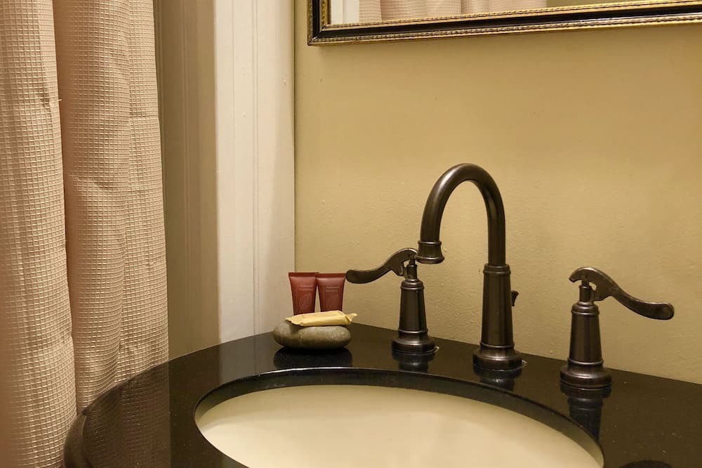 Photo of Bathroom in Blue Hill