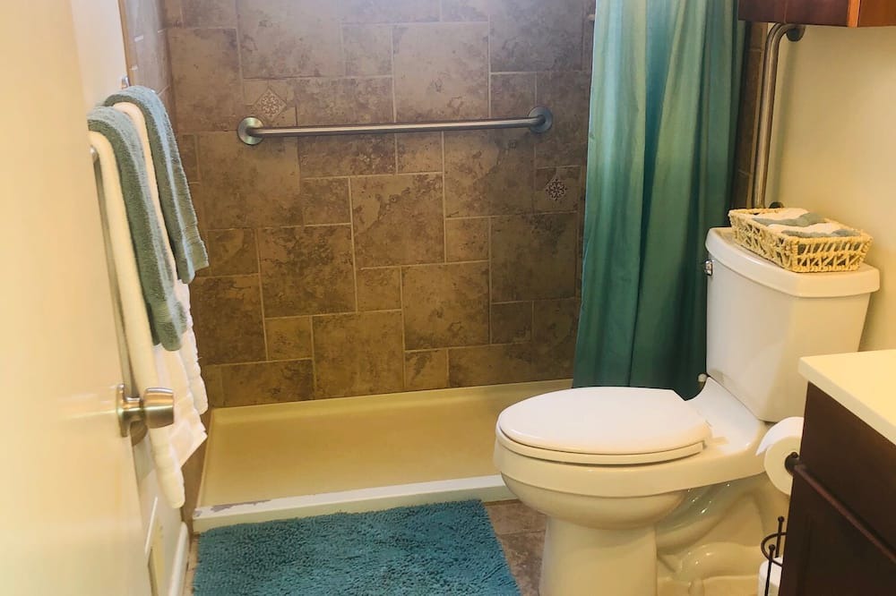 Photo of Bathroom in Royal Oak