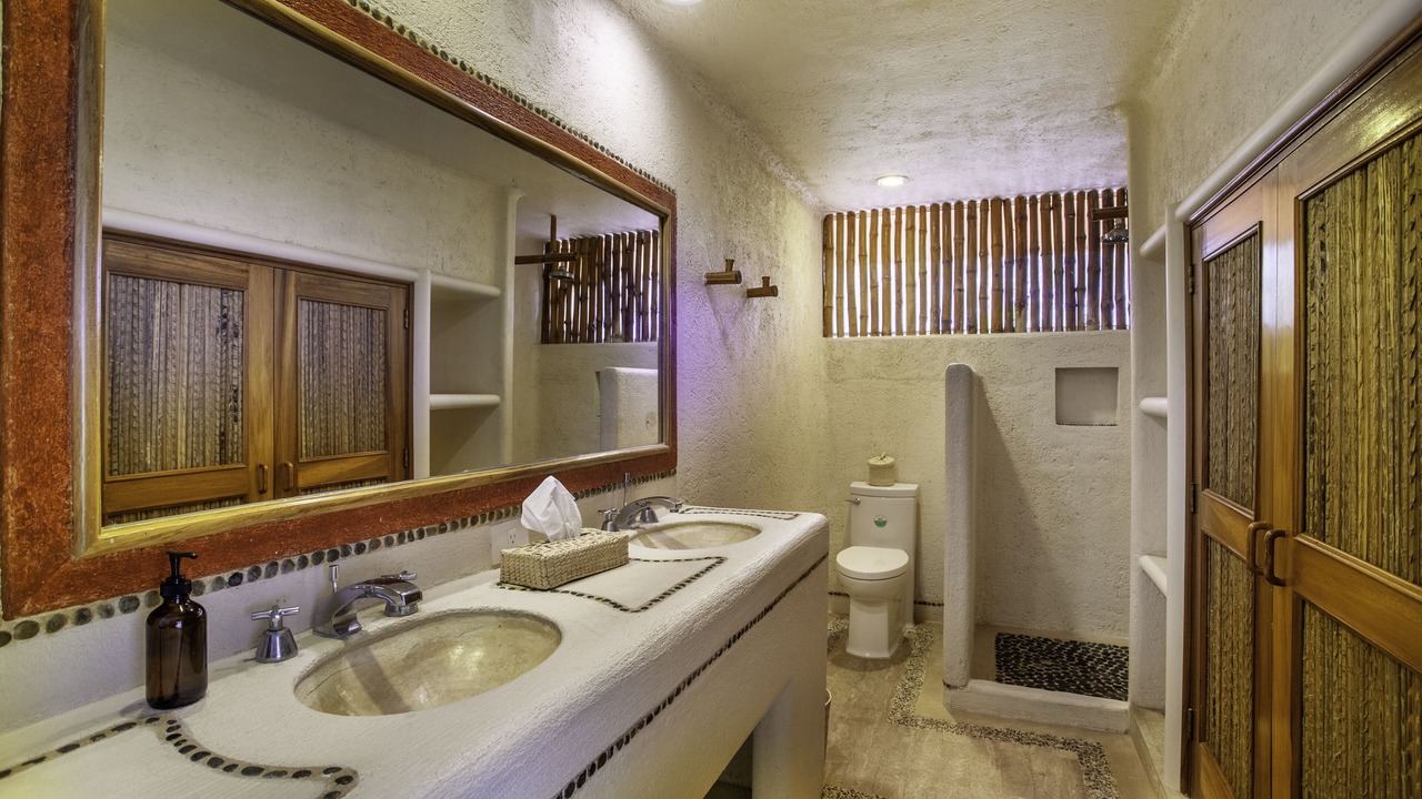 Photo of Bathroom in Puente del Mar