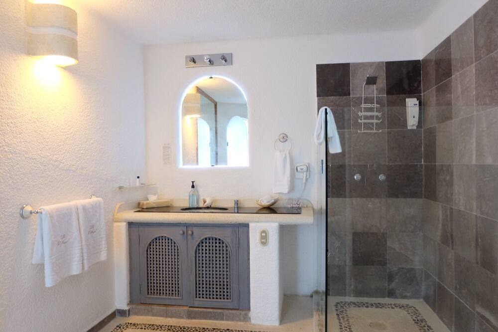 Photo of Bathroom in Las Brisas