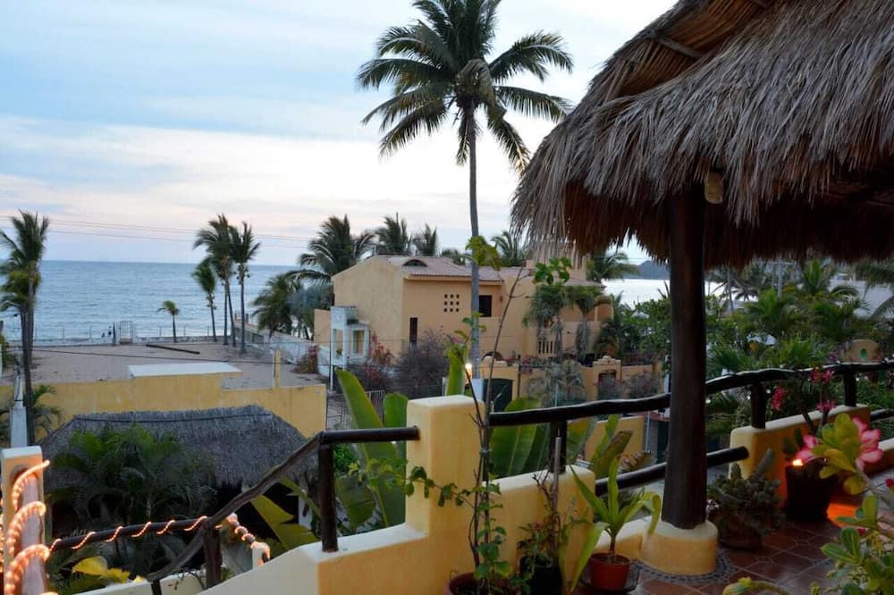 Photo of Patio Balcony in San Patricio Melaque