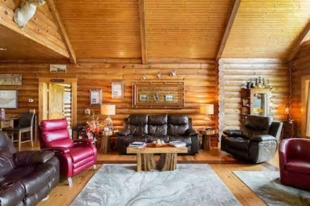 Photo of Livingroom in Franklin