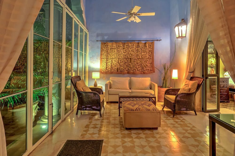 Photo of Livingroom in Barrio de Santiago