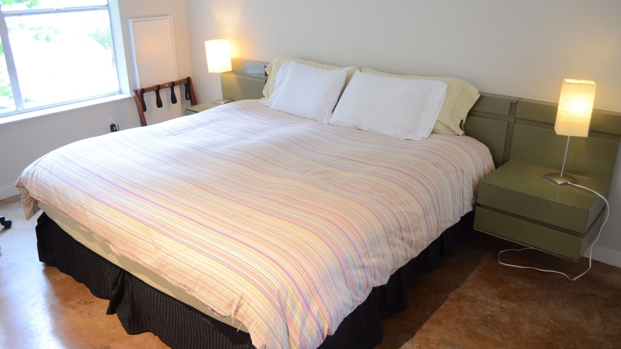 Photo of Bedroom in Neartown