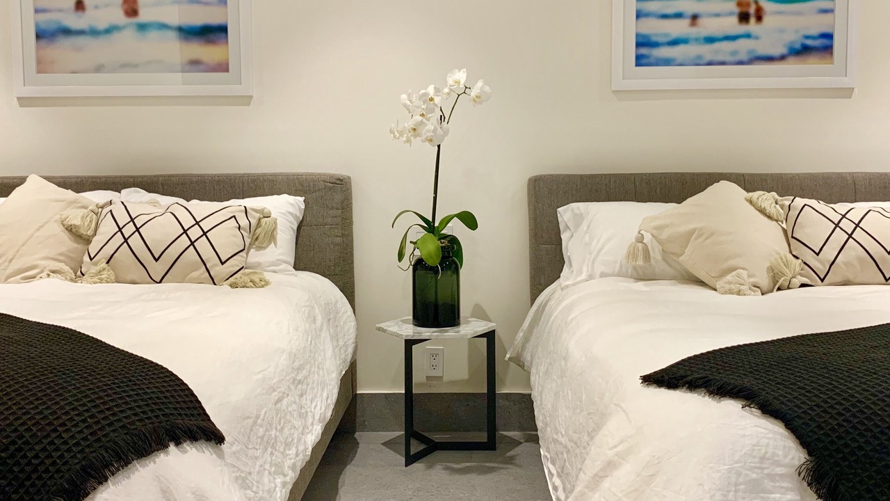 Photo of Bedroom in South Shore Hotel Area