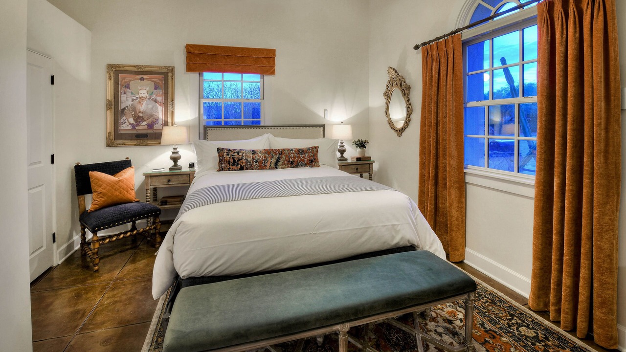 Photo of Bedroom in Armory Park