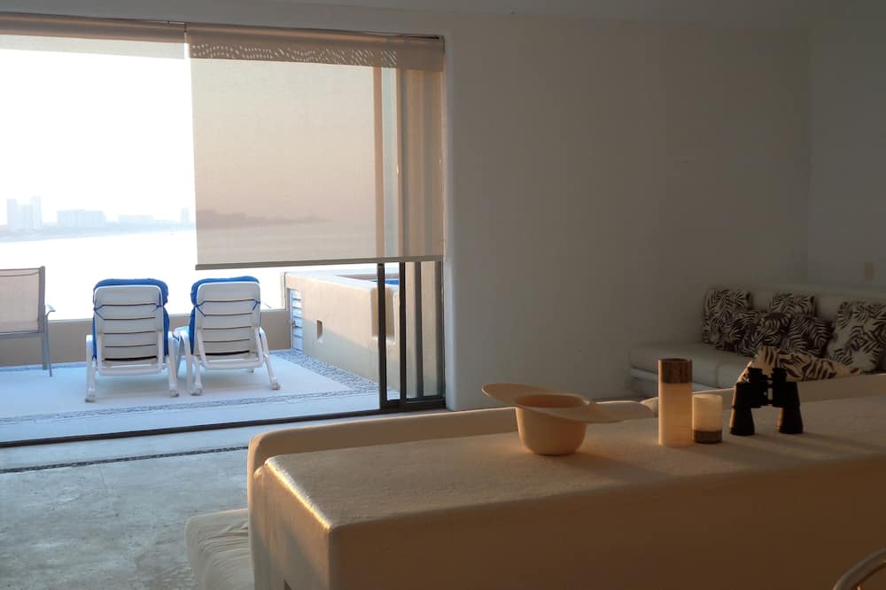 Photo of Outdoor in Puerto Marques