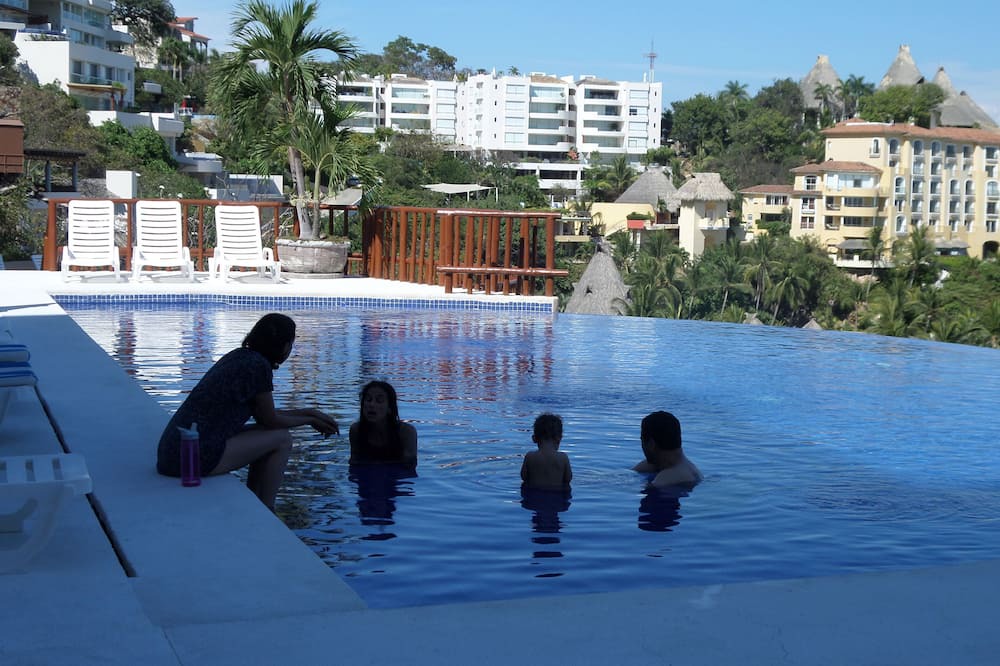 Photo of Outdoor in Puerto Marques