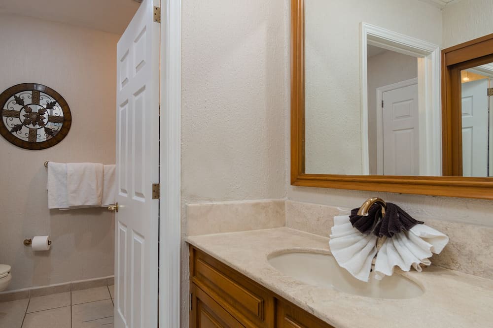 Photo of Bathroom in Sandy Beach