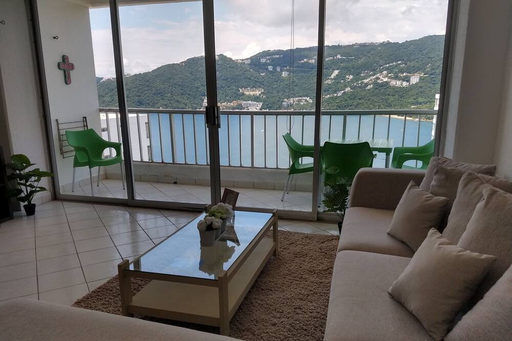 Photo of Livingroom in Puerto Marques