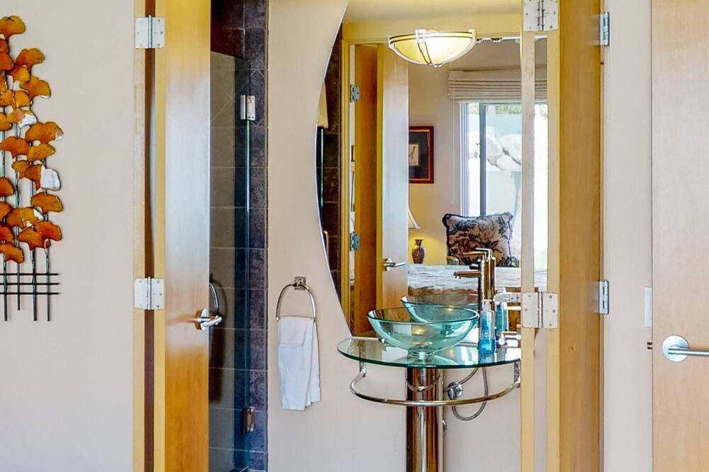 Photo of Bathroom in Indian Canyon