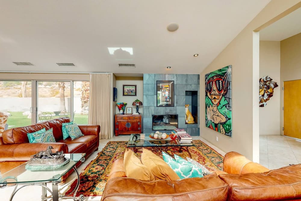 Photo of Livingroom in Indian Canyon