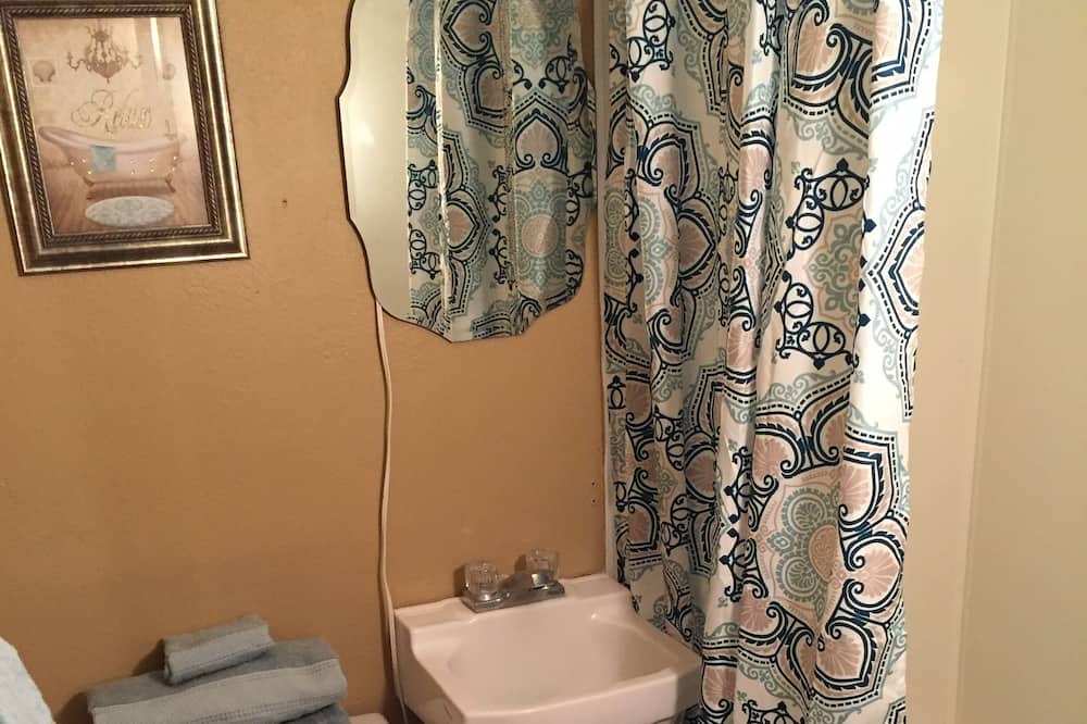 Photo of Bathroom in Georgetown