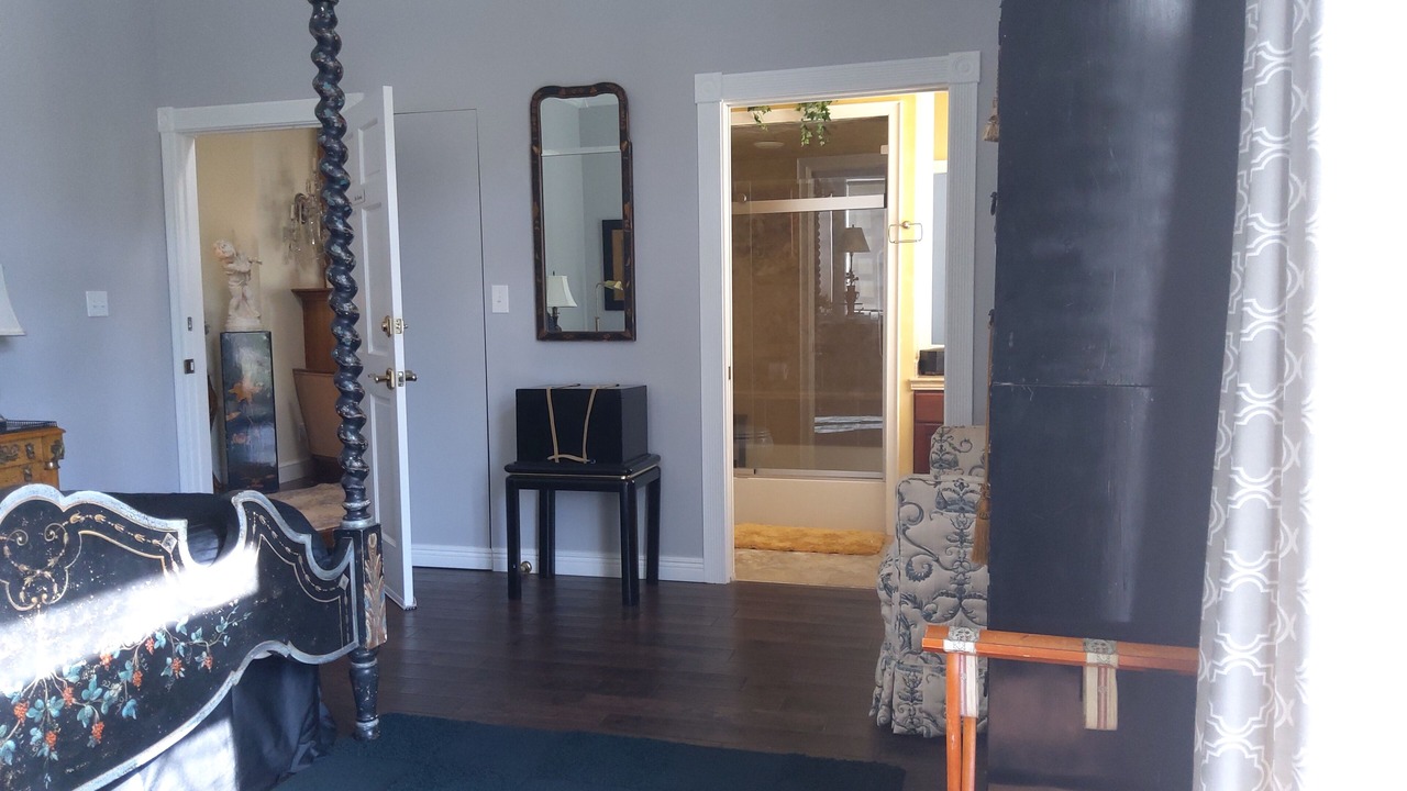 Photo of Bedroom in Logansport