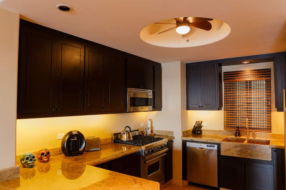 Photo of Kitchen in Zona Hotelera
