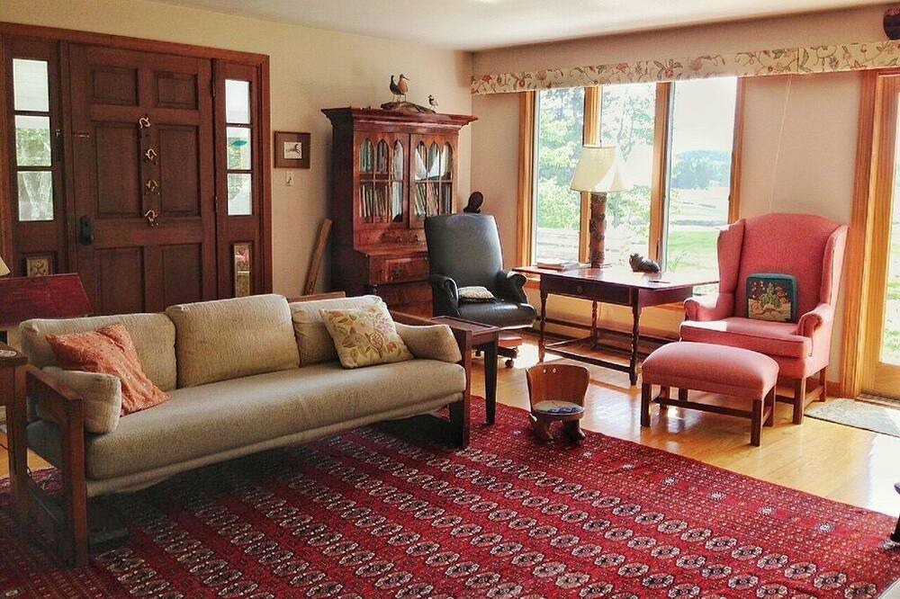 Photo of Livingroom in Phippsburg