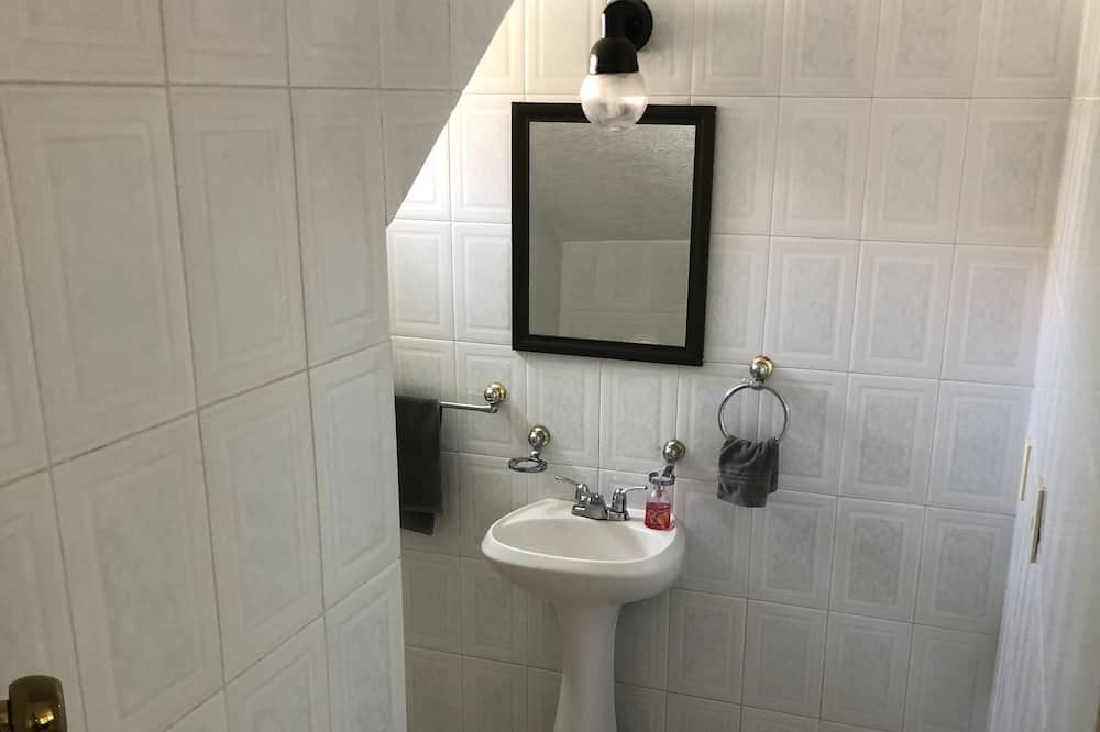 Photo of Bathroom in Lomas de Cocoyoc