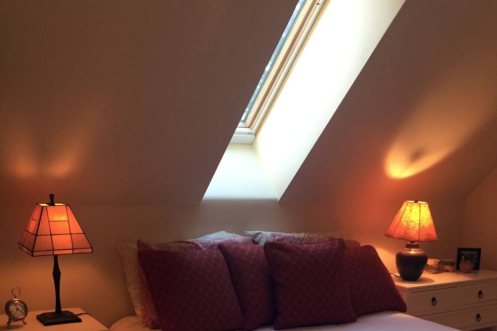 Photo of Bedroom in Pond Cove