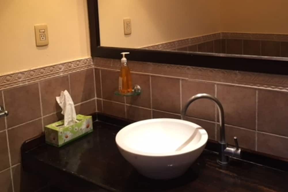 Photo of Bathroom in Ricardo Flores Magon