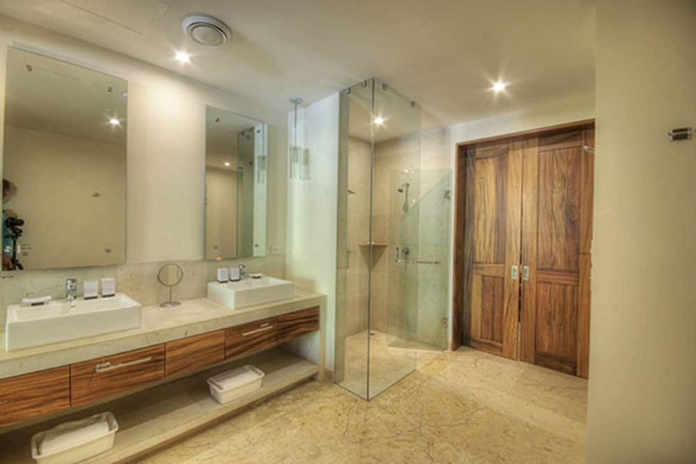 Photo of Bathroom in Emiliano Zapata