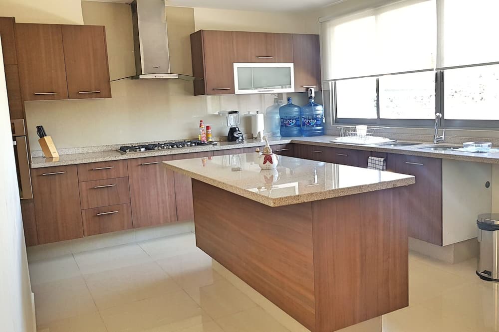 Photo of Kitchen in Bosques de las Lomas
