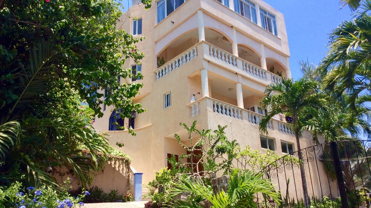Photo of Buildings in La Manzanilla