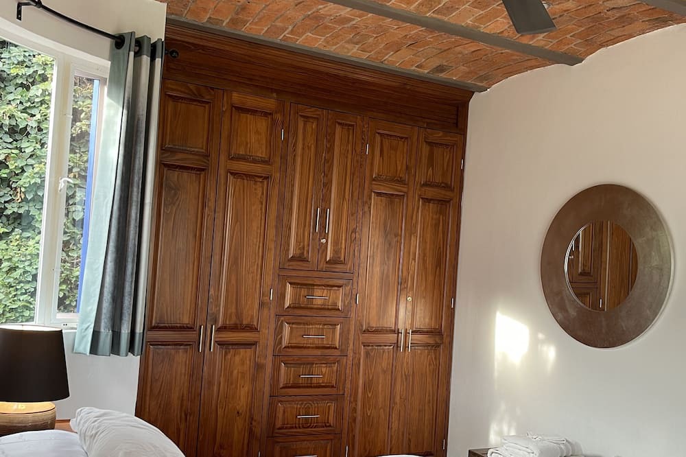 Photo of Bedroom in Raquet Club
