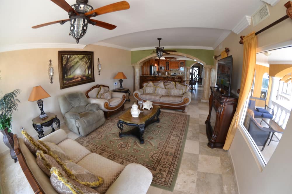 Photo of Livingroom in Villas de Las Palmas